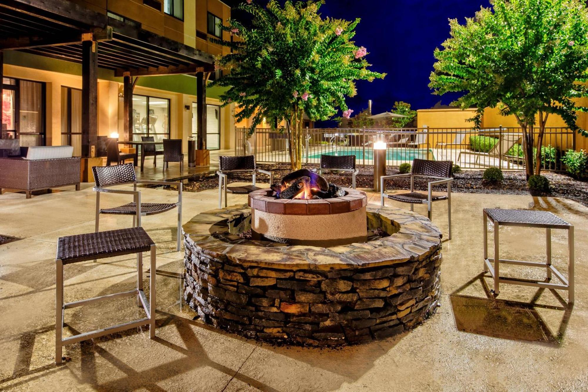 Courtyard By Marriott Troy Hotel Eksteriør billede